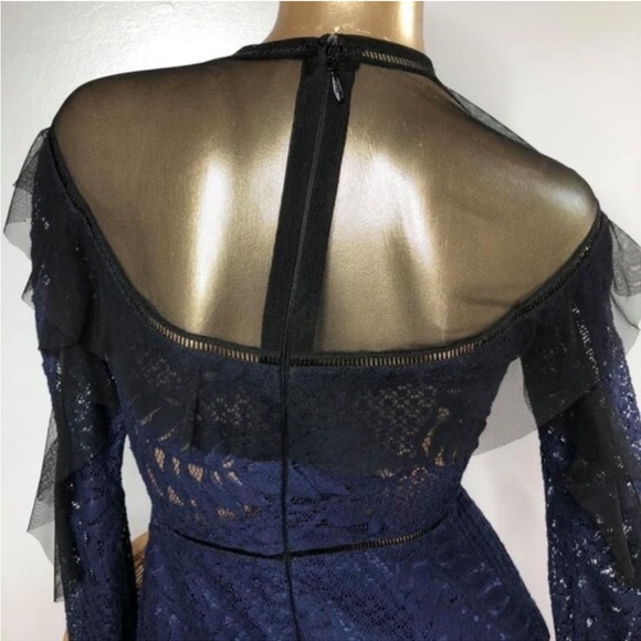 Lucia’s Sarto ♍️ dress navy blue lace black ruffle medium - Picture 3 of 16